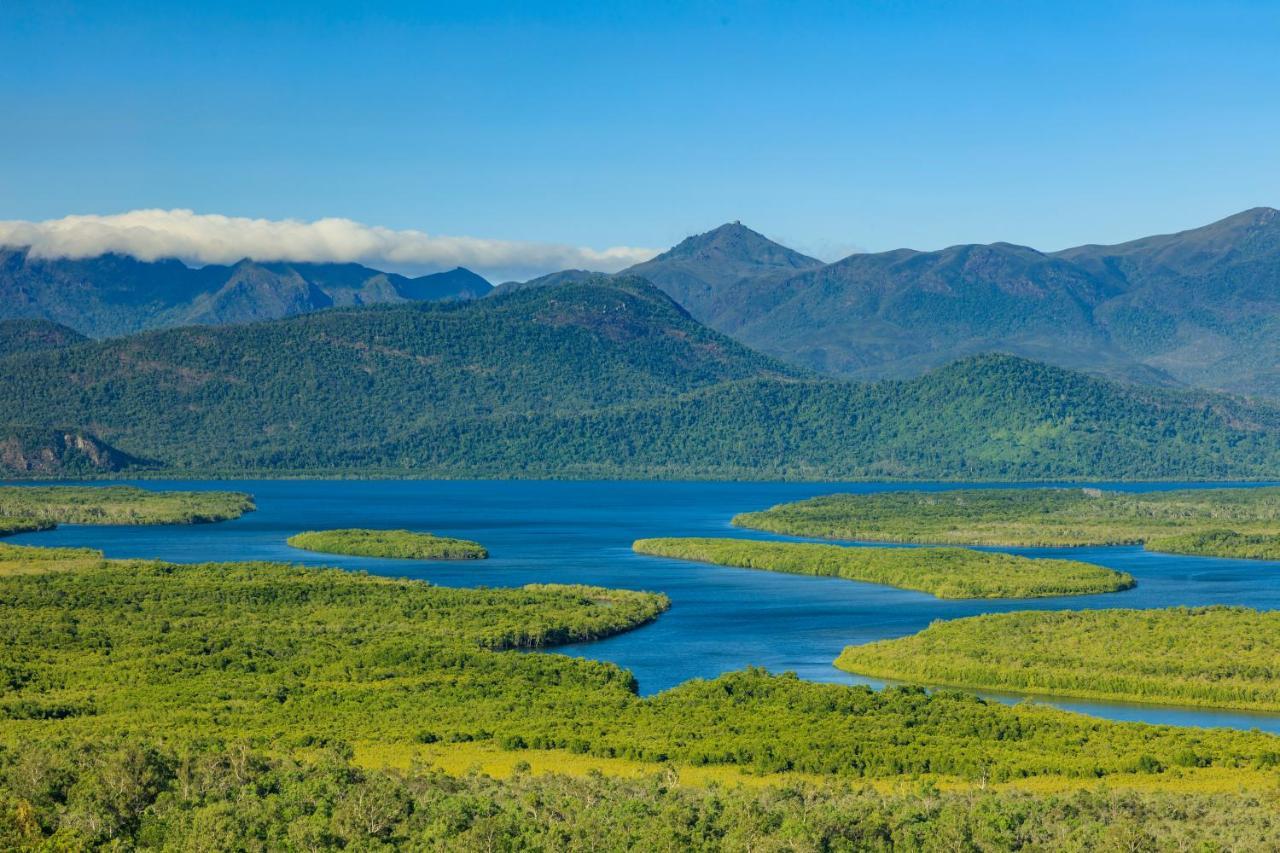 Vista Hinchinbrook Aparthotel Cardwell Buitenkant foto