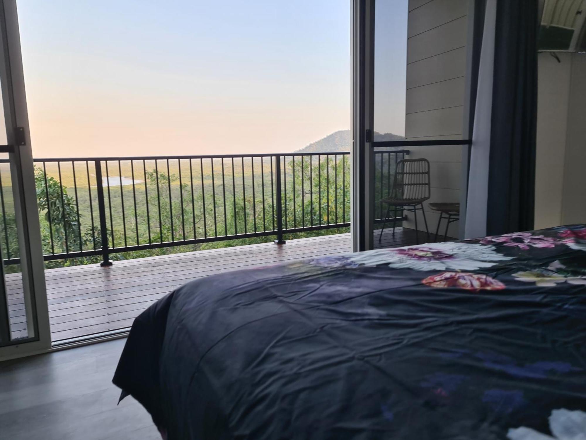 Vista Hinchinbrook Aparthotel Cardwell Buitenkant foto
