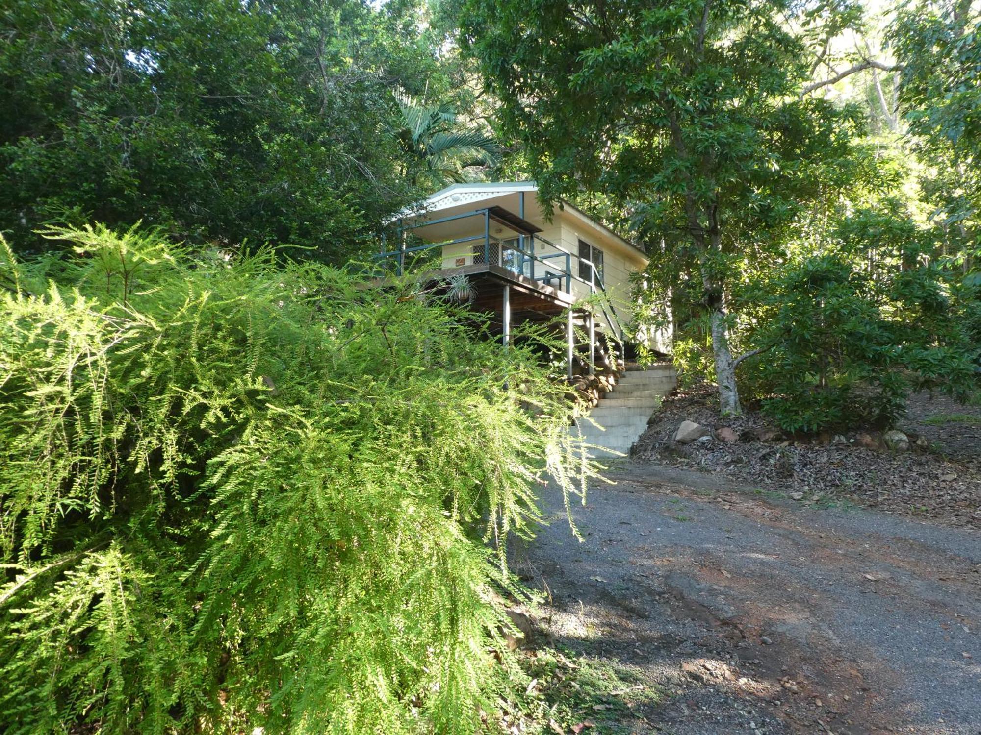 Vista Hinchinbrook Aparthotel Cardwell Buitenkant foto