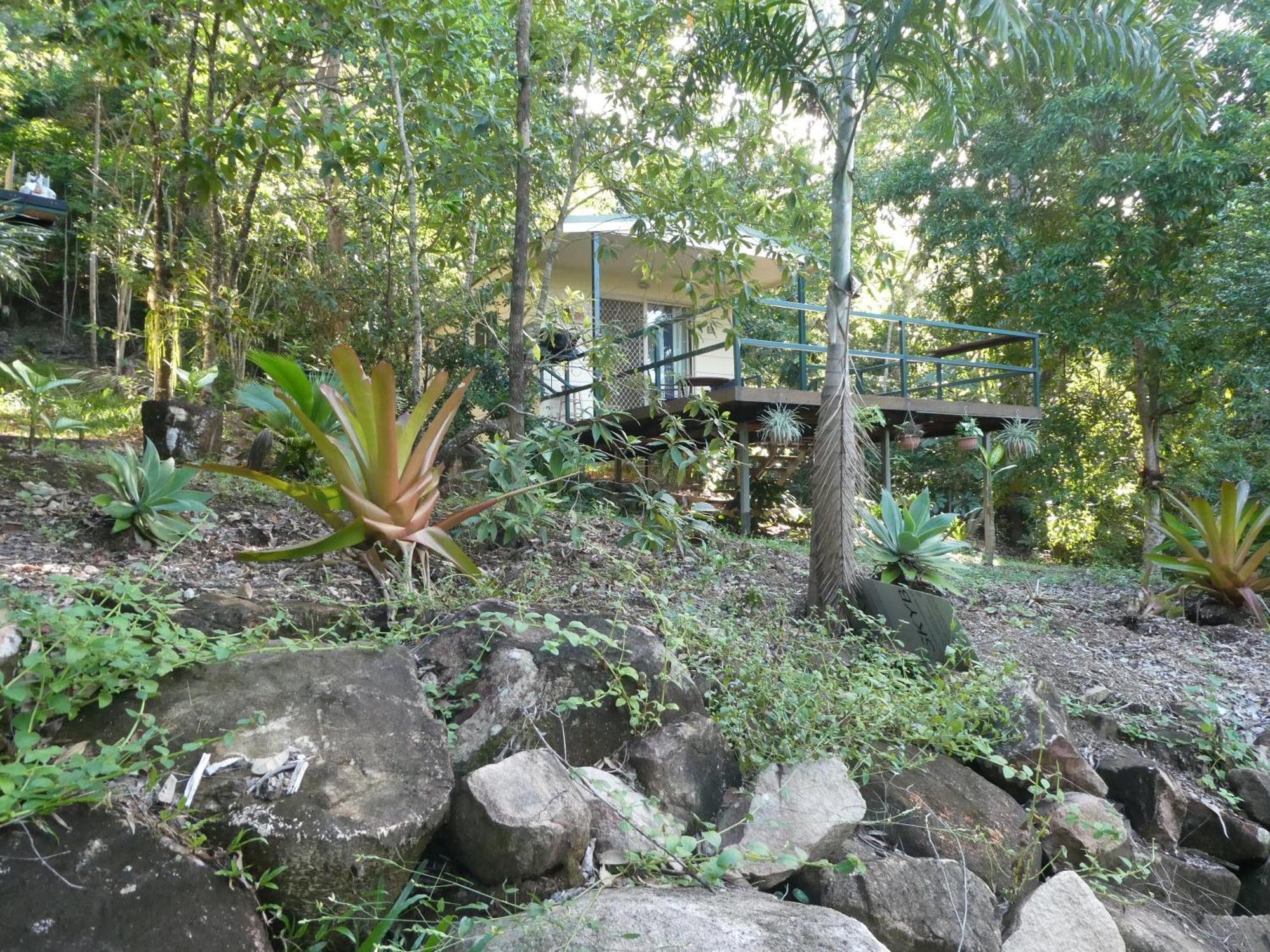 Vista Hinchinbrook Aparthotel Cardwell Buitenkant foto
