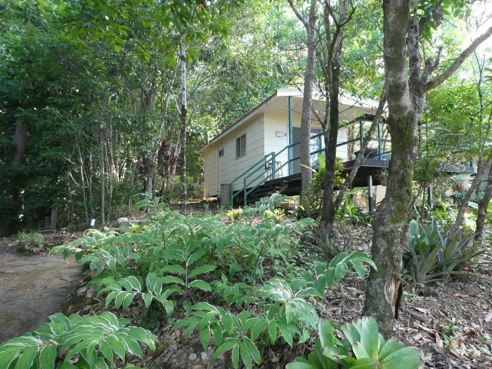 Vista Hinchinbrook Aparthotel Cardwell Buitenkant foto
